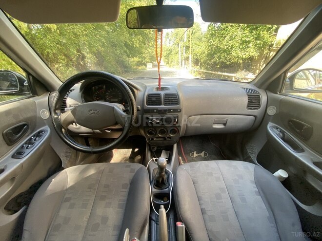 Hyundai Accent 2005, 424,000 km - 1.5 l - Qazax
