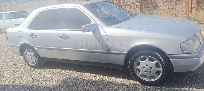 Mercedes C 220 1995, 368,500 km - 2.2 l - Bakı