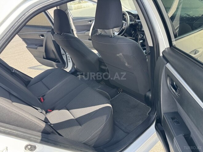 Toyota Corolla 2014, 228,341 km - 1.6 l - Göyçay