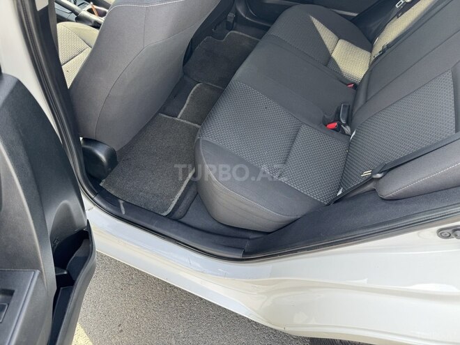Toyota Corolla 2014, 228,341 km - 1.6 l - Göyçay
