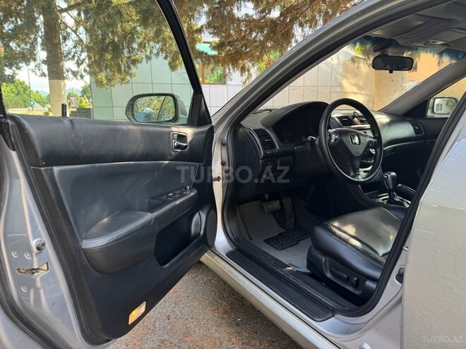 Honda Accord-9