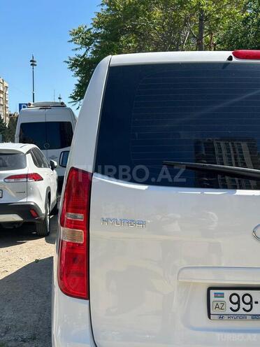 Hyundai H-1 2014, 240,000 km - 2.5 l - Bakı