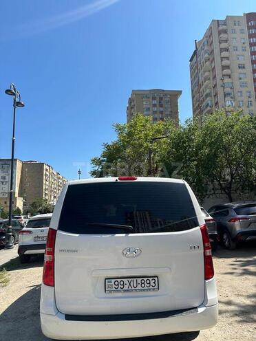 Hyundai H-1 2014, 240,000 km - 2.5 l - Bakı