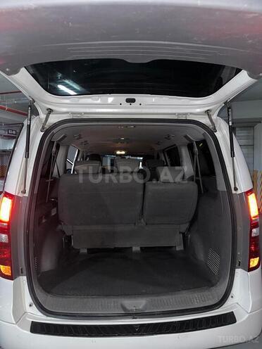 Hyundai H-1 2014, 240,000 km - 2.5 l - Bakı