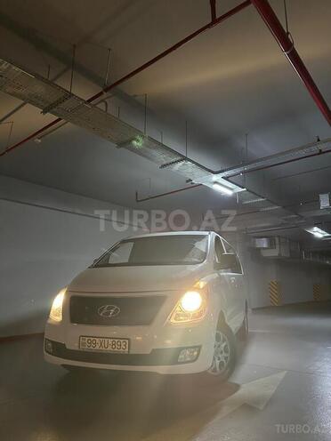 Hyundai H-1 2014, 240,000 km - 2.5 l - Bakı