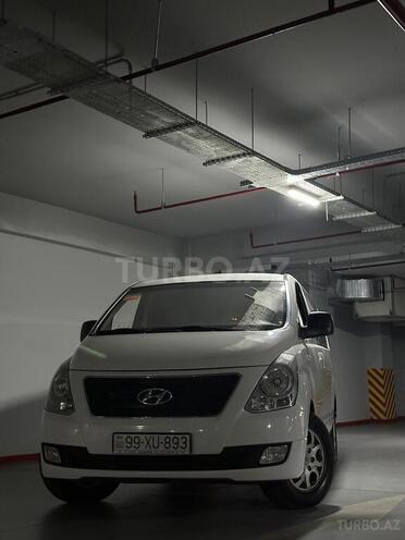 Hyundai H-1 2014, 240,000 km - 2.5 l - Bakı