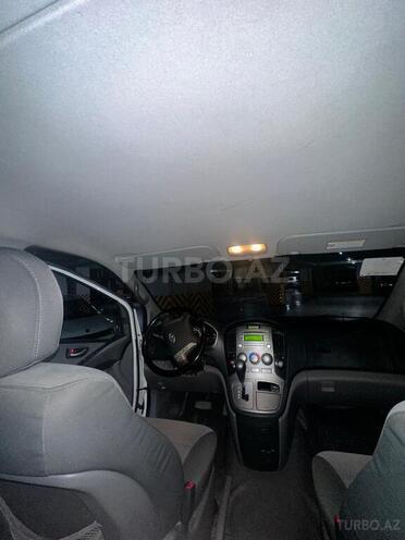 Hyundai H-1 2014, 240,000 km - 2.5 l - Bakı