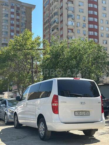 Hyundai H-1 2014, 240,000 km - 2.5 l - Bakı