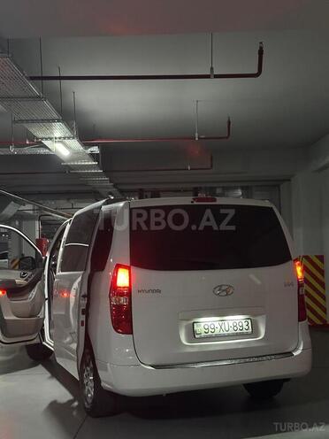 Hyundai H-1 2014, 240,000 km - 2.5 l - Bakı