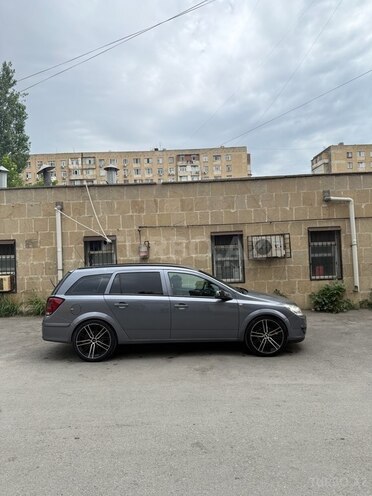 Opel Astra 2006, 352,000 km - 1.3 l - Bakı