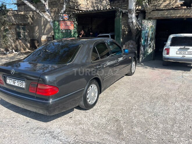 Mercedes E 250 1997, 458,096 km - 2.5 l - Bakı