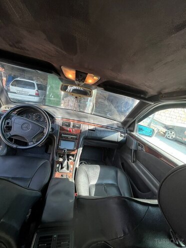 Mercedes E 250 1997, 458,096 km - 2.5 l - Bakı