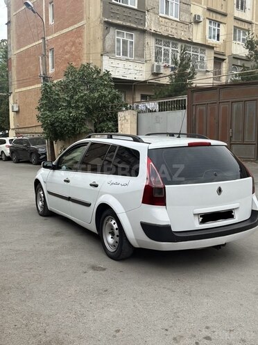 Renault Megane-6