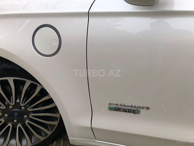 Ford Fusion (North America) 2018, 167,600 km - 2.0 l - Bakı