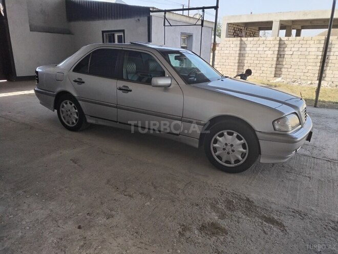 Mercedes C 200 1995, 342,847 km - 2.0 l - Tovuz