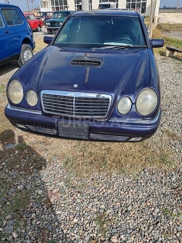 Mercedes E 290 1996, 200,000 km - 2.9 л - Bakı