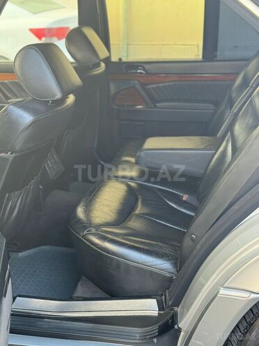 Mercedes S 500-11