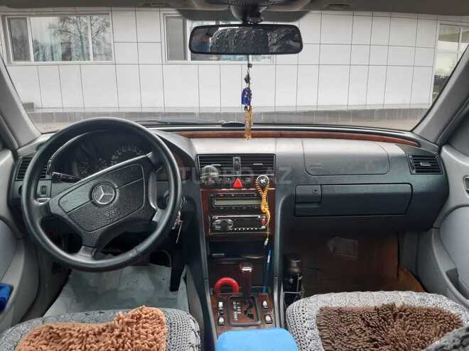 Mercedes C 180 1999, 253,641 km - 1.8 l - Qazax