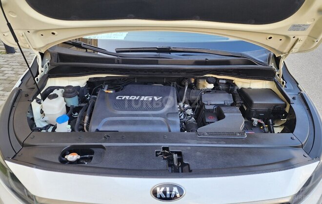 Kia Carnival 2016, 240,000 km - 2.2 l - Bakı
