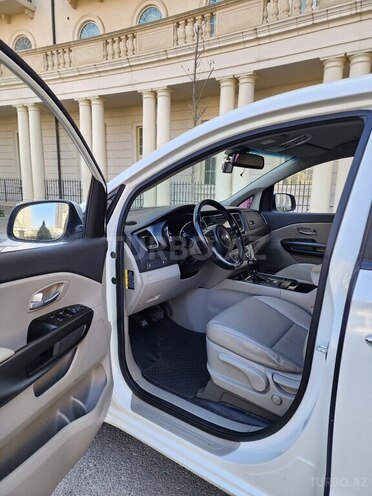 Kia Carnival 2016, 240,000 km - 2.2 l - Bakı
