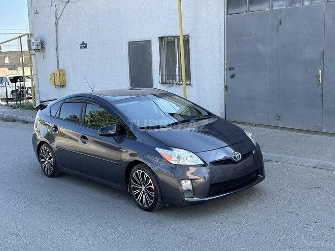 Toyota Prius 2013, 276,000 km - 1.8 l - Bakı