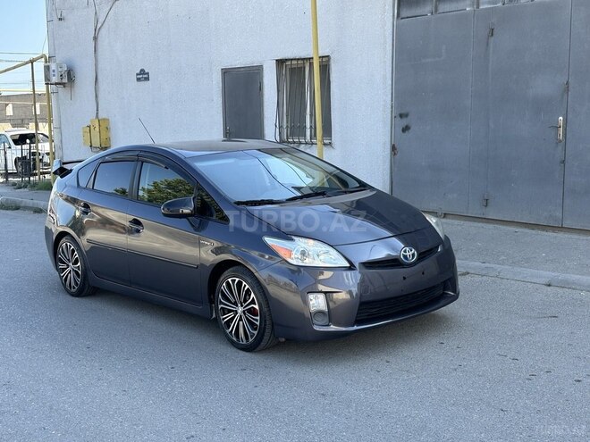 Toyota Prius 2013, 276,000 km - 1.8 l - Bakı