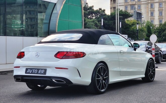 Mercedes C 300-16