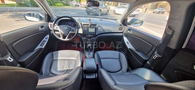 Hyundai Accent 2015, 131,000 km - 1.4 л - Bakı