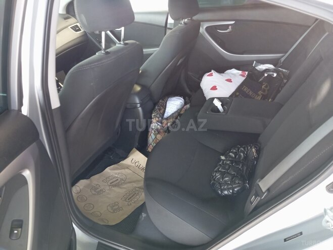 Hyundai Elantra 2015, 99,900 km - 1.8 л - Bakı