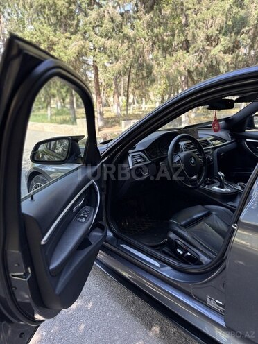 BMW 328 2016, 300,000 km - 2.0 l - Ucar