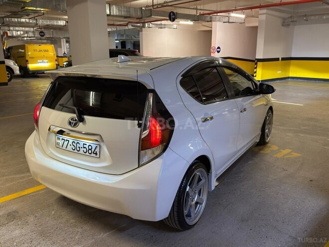 Toyota Aqua 2016, 176,000 km - 1.5 l - Bakı