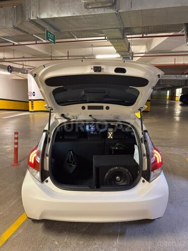 Toyota Aqua 2016, 176,000 km - 1.5 l - Bakı