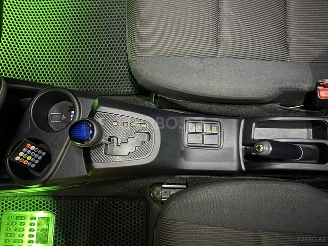 Toyota Aqua 2016, 176,000 km - 1.5 l - Bakı