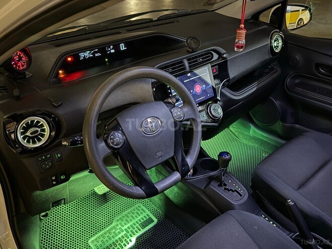 Toyota Aqua 2016, 176,000 km - 1.5 l - Bakı