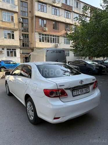 Toyota Corolla 2013, 312,000 km - 1.6 l - Bakı