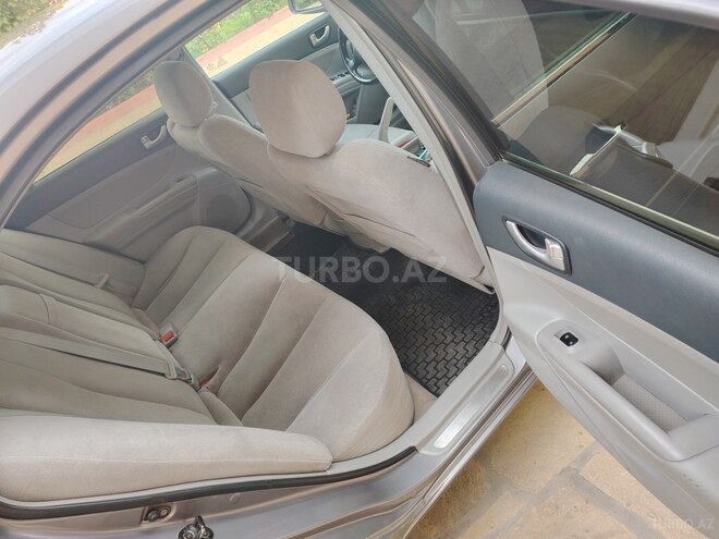 Hyundai Sonata 2006, 275,000 km - 2.0 l - Tovuz
