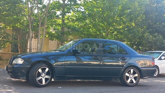 Mercedes C 180 1999, 350,000 km - 1.8 l - Bakı