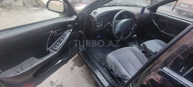 Hyundai Elantra 2002, 660,500 km - 2.0 l - Bakı