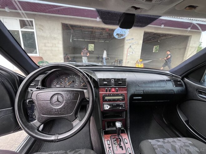 Mercedes C 200 1998, 155,536 km - 2.0 l - Salyan