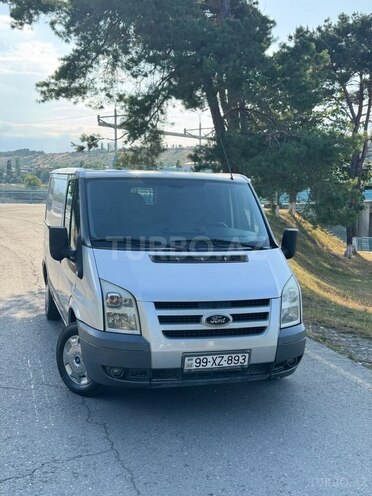 Ford Transit 2010, 294,000 km - 2.2 l - Quba