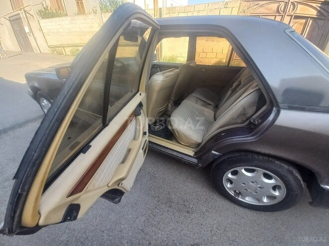 Mercedes E 200 d 1992, 525,000 km - 2.0 l - Bakı