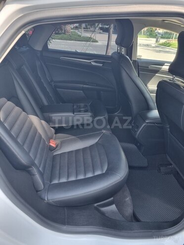 Ford Fusion (North America) 2019, 174,000 km - 2.0 л - Bakı
