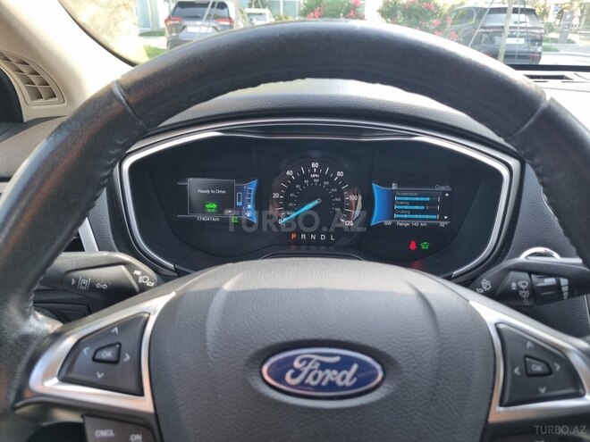 Ford Fusion (North America) 2019, 174,000 km - 2.0 л - Bakı