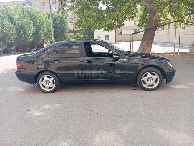 Mercedes C 220 d 2002, 420,000 km - 2.2 л - Bakı