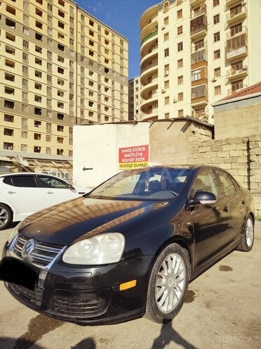 Volkswagen Jetta-2