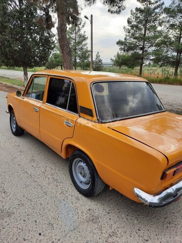 LADA (VAZ) 21011 1981, 69,852 km - 1.3 l - Salyan