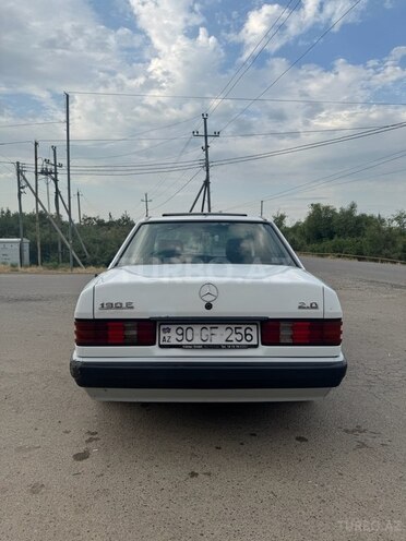 Mercedes 190 1992, 450,000 km - 2.0 l - Saatlı