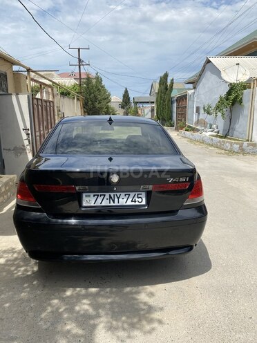 BMW 745-2