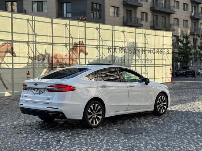 Ford Fusion (North America) 2019, 155,000 km - 2.0 л - Bakı