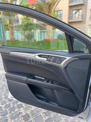 Ford Fusion (North America) 2019, 155,000 km - 2.0 л - Bakı